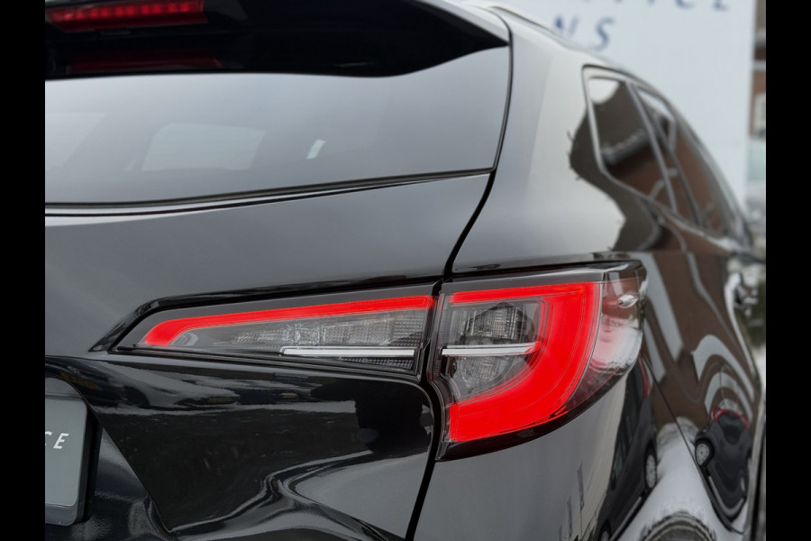 Toyota Corolla Touring Sports 2.0 Hybrid Team D | CarPlay | ACC | Camera | LED | DAB+ | 17 inch