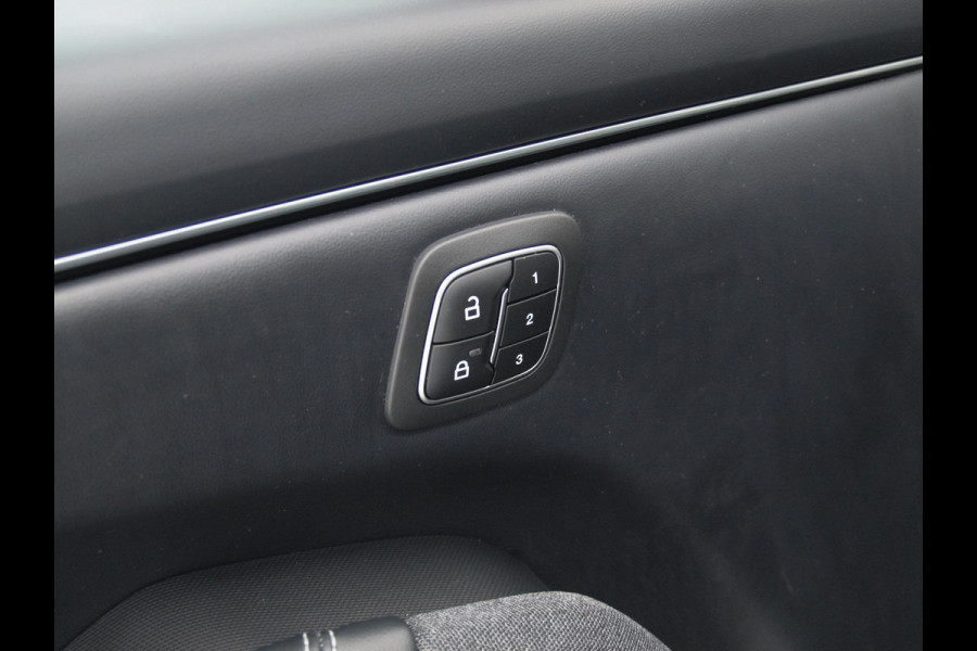 Ford Mustang Mach-E Extended RWD 98 kWh | Panoramadak | 360 Camera | Trekhaak | B&O | NL-Auto |