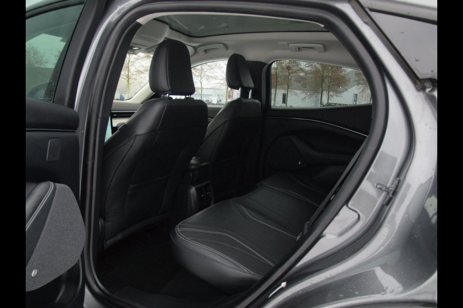 Ford Mustang Mach-E Extended RWD 98 kWh | Panoramadak | 360 Camera | Trekhaak | B&O | NL-Auto |