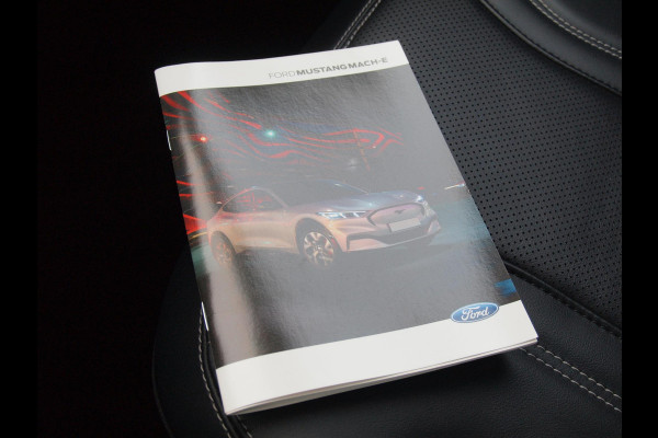 Ford Mustang Mach-E Extended RWD 98 kWh | Panoramadak | 360 Camera | Trekhaak | B&O | NL-Auto |