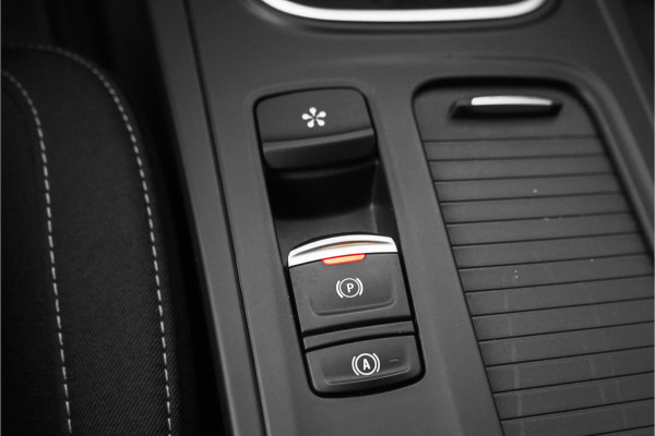 Renault Mégane Estate 1.6 E-Tech Plug-In Hybrid 160 Business Camera Navi