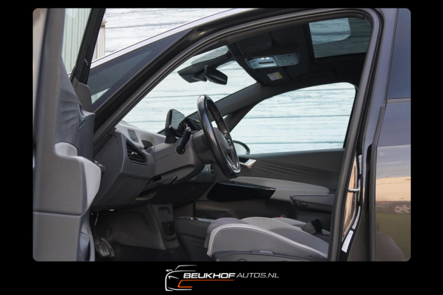 Volkswagen ID.3 First Max 58 kWh Pano Trekhaak Camera Soh94%