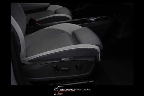 Volkswagen ID.3 First Max 58 kWh Pano Trekhaak Camera Soh94%