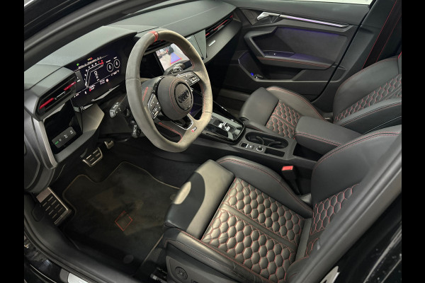 Audi A3 Sportback 2.5 TFSI RS 3 quattro Performance*Memory*Massage*Pano*B&O