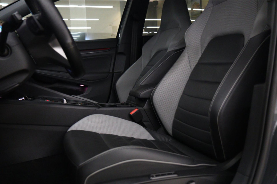 Volkswagen Golf 1.4 eHybrid GTE / PANO/HUD/IQLIGHT/MEM/CARPLAY/VOL