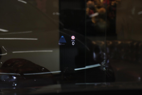 Volkswagen Golf 1.4 eHybrid GTE / PANO/HUD/IQLIGHT/MEM/CARPLAY/VOL