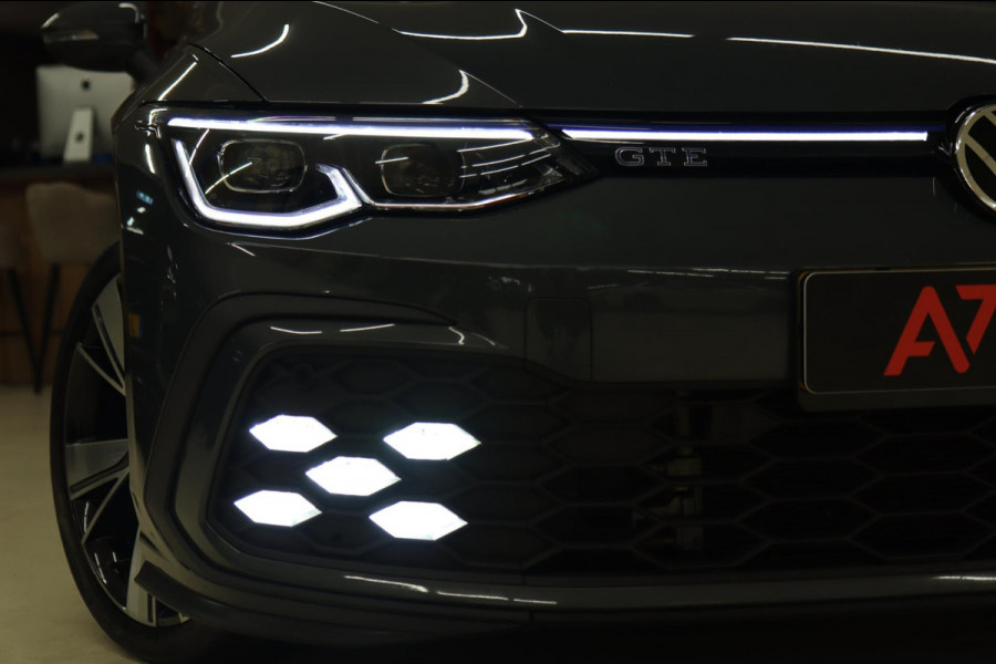 Volkswagen Golf 1.4 eHybrid GTE / PANO/HUD/IQLIGHT/MEM/CARPLAY/VOL
