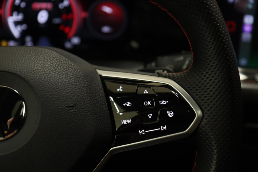 Volkswagen Golf 2.0 TSI GTI CLUBSPORT /PANO/ACC/CAM/CARPLAY/IQ-LIGHT/VOLL