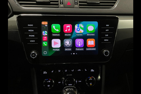 Škoda Superb Combi 1.4 TSI ACT Ambition Business|AUTOMAAT|APPLE CARPLAY|NAVIGATIE|CRUISE, CLIMATE CONTROL|STOELVERW|NL-AUTO|NAP|