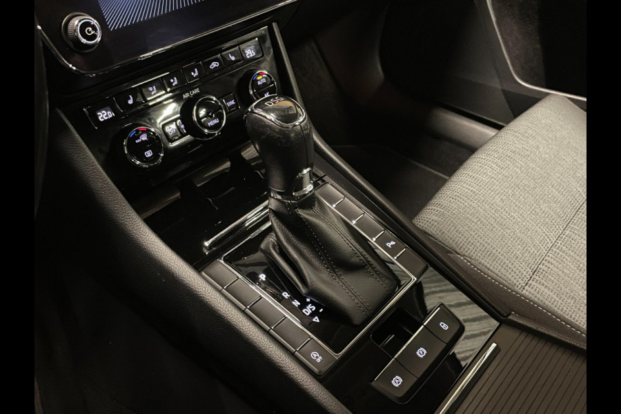 Škoda Superb Combi 1.4 TSI ACT Ambition Business|AUTOMAAT|APPLE CARPLAY|NAVIGATIE|CRUISE, CLIMATE CONTROL|STOELVERW|NL-AUTO|NAP|