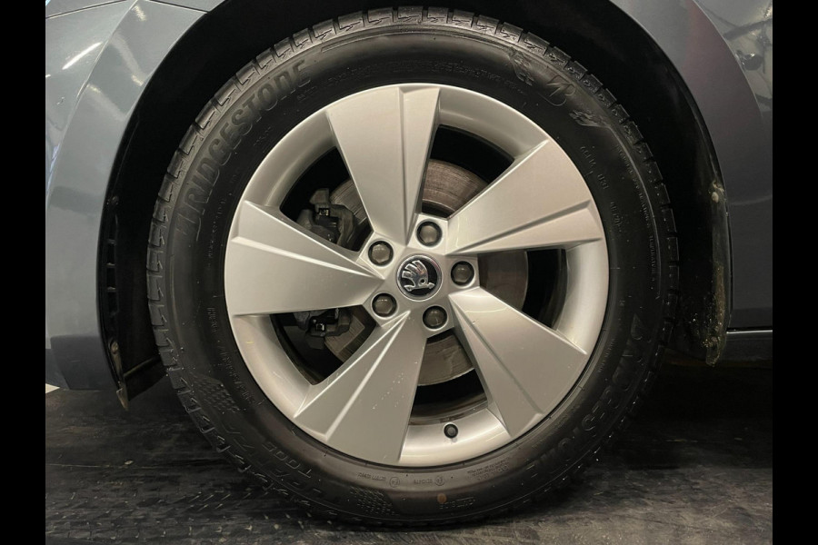 Škoda Superb Combi 1.4 TSI ACT Ambition Business|AUTOMAAT|APPLE CARPLAY|NAVIGATIE|CRUISE, CLIMATE CONTROL|STOELVERW|NL-AUTO|NAP|