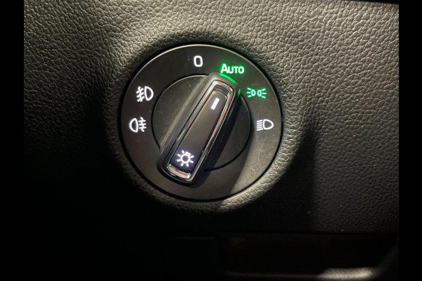 Škoda Superb Combi 1.4 TSI ACT Ambition Business|AUTOMAAT|APPLE CARPLAY|NAVIGATIE|CRUISE, CLIMATE CONTROL|STOELVERW|NL-AUTO|NAP|