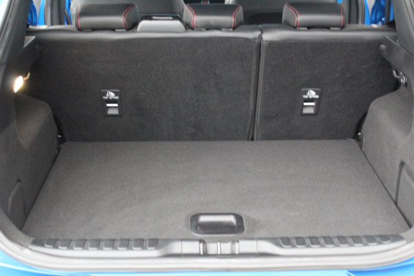 Ford Puma 1.0-155pk EcoBoost Hybrid ST-Line X. Erg mooi, nette, luxe en sportieve Ford Puma ! Autm. airco, stoel-, stuur- en voorraamverw., camera, elektr. achterkl., trekhaak+afneemb. kogel, B&O soundsyst., lane- en side assist, adapt. cruise cntrl, LED verl. etc.