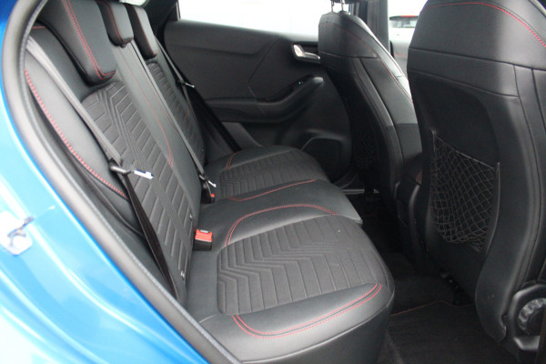 Ford Puma 1.0-155pk EcoBoost Hybrid ST-Line X. Erg mooi, nette, luxe en sportieve Ford Puma ! Autm. airco, stoel-, stuur- en voorraamverw., camera, elektr. achterkl., trekhaak+afneemb. kogel, B&O soundsyst., lane- en side assist, adapt. cruise cntrl, LED verl. etc.