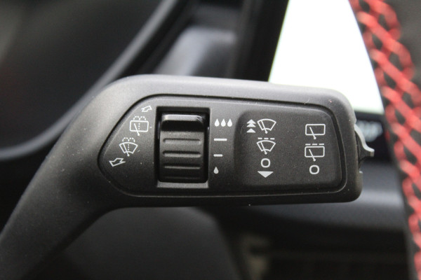 Ford Kuga 2.5-243pk PHEV ST-Line X. Nieuwste model ! Van €. 54.937,- voor €. 43.735,- ! Trekgewicht 2.100kg ! Elektr. panoramadak, Elektr. inklapb. trekhaak, stoel-, stuur- en voorraamverw., lane- en side assist, 360gr. camera, HUD, Apple/Android, Elektr. verstelb. stoelen, LED verl. etc etc