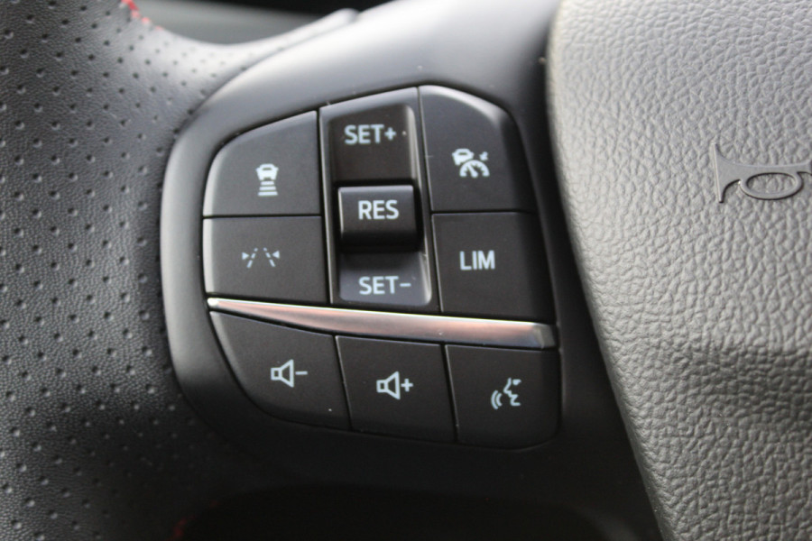 Ford Kuga 2.5-243pk PHEV ST-Line X. Nieuwste model ! Van €. 54.937,- voor €. 43.735,- ! Trekgewicht 2.100kg ! Elektr. panoramadak, Elektr. inklapb. trekhaak, stoel-, stuur- en voorraamverw., lane- en side assist, 360gr. camera, HUD, Apple/Android, Elektr. verstelb. stoelen, LED verl. etc etc