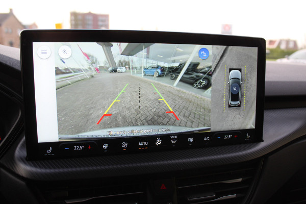 Ford Kuga 2.5-243pk PHEV ST-Line X. Nieuwste model ! Van €. 54.937,- voor €. 43.735,- ! Trekgewicht 2.100kg ! Elektr. panoramadak, Elektr. inklapb. trekhaak, stoel-, stuur- en voorraamverw., lane- en side assist, 360gr. camera, HUD, Apple/Android, Elektr. verstelb. stoelen, LED verl. etc etc