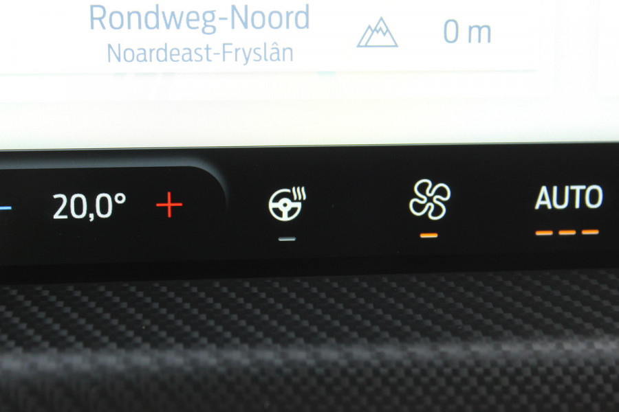 Ford Kuga 2.5-243pk PHEV ST-Line X. Nieuwste model ! Van €. 54.937,- voor €. 43.735,- ! Trekgewicht 2.100kg ! Elektr. panoramadak, Elektr. inklapb. trekhaak, stoel-, stuur- en voorraamverw., lane- en side assist, 360gr. camera, HUD, Apple/Android, Elektr. verstelb. stoelen, LED verl. etc etc