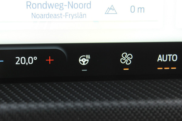 Ford Kuga 2.5-243pk PHEV ST-Line X. Nieuwste model ! Van €. 54.937,- voor €. 43.735,- ! Trekgewicht 2.100kg ! Elektr. panoramadak, Elektr. inklapb. trekhaak, stoel-, stuur- en voorraamverw., lane- en side assist, 360gr. camera, HUD, Apple/Android, Elektr. verstelb. stoelen, LED verl. etc etc