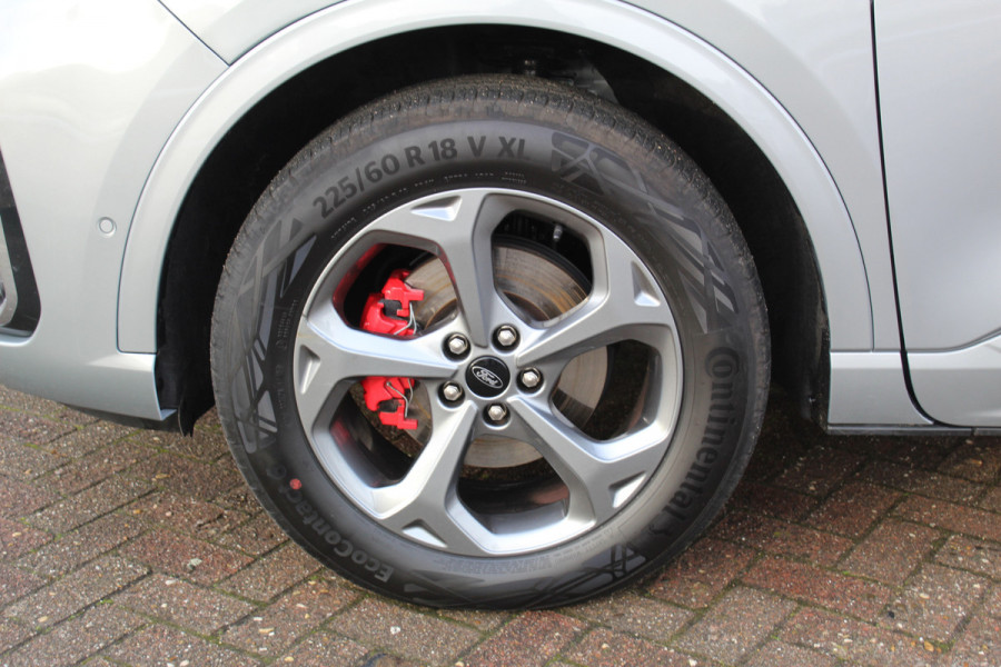 Ford Kuga 2.5-243pk PHEV ST-Line X. Nieuwste model ! Van €. 54.937,- voor €. 43.735,- ! Trekgewicht 2.100kg ! Elektr. panoramadak, Elektr. inklapb. trekhaak, stoel-, stuur- en voorraamverw., lane- en side assist, 360gr. camera, HUD, Apple/Android, Elektr. verstelb. stoelen, LED verl. etc etc