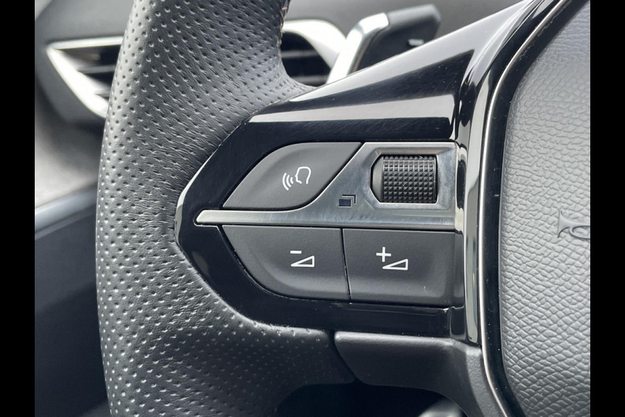 Peugeot 3008 1.6 HYbrid 225 GT | panoramadak | Focal Audio | ACC |