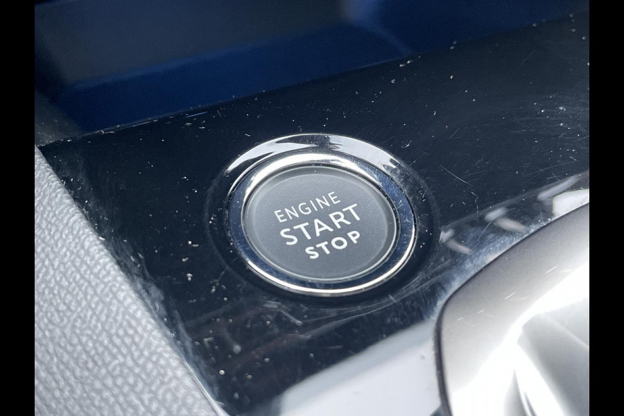 Peugeot 3008 1.6 HYbrid 225 GT | panoramadak | Focal Audio | ACC |