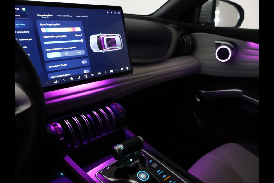 BYD ATTO 3 DESIGN 60 kWh + SCHUIFDAK | LEDER | 360 CAMERA | 15,6" SCHERM | WARMTEPOMP | ADAPTIVE CRUISE