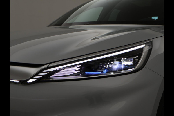 BYD ATTO 3 DESIGN 60 kWh + SCHUIFDAK | LEDER | 360 CAMERA | 15,6" SCHERM | WARMTEPOMP | ADAPTIVE CRUISE