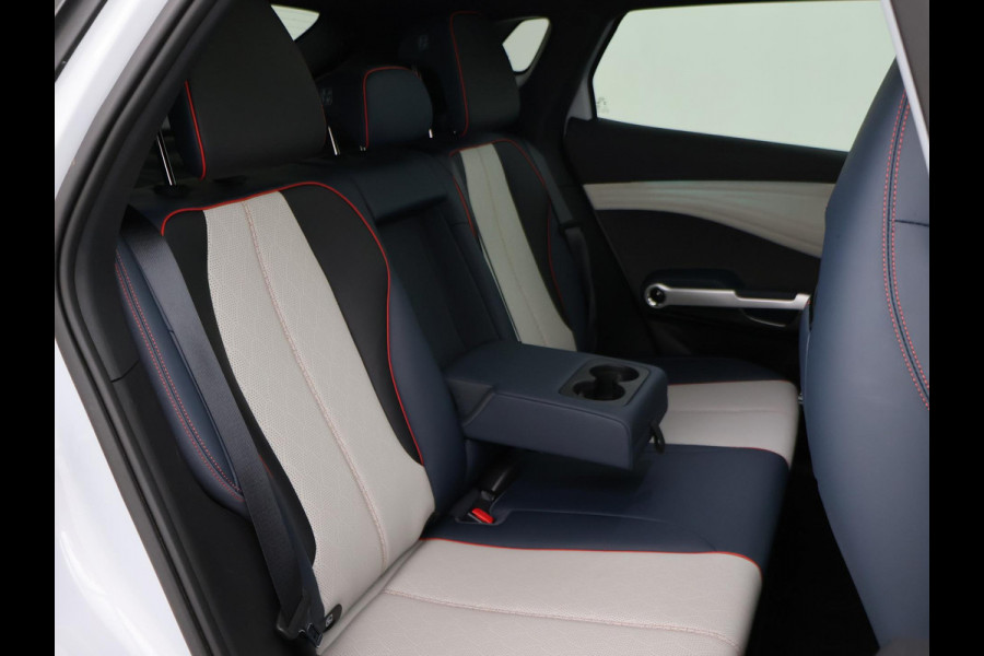 BYD ATTO 3 DESIGN 60 kWh + SCHUIFDAK | LEDER | 360 CAMERA | 15,6" SCHERM | WARMTEPOMP | ADAPTIVE CRUISE