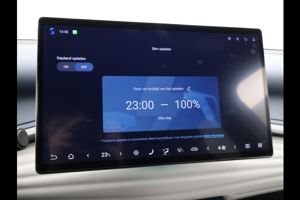BYD ATTO 3 DESIGN 60 kWh + SCHUIFDAK | LEDER | 360 CAMERA | 15,6" SCHERM | WARMTEPOMP | ADAPTIVE CRUISE