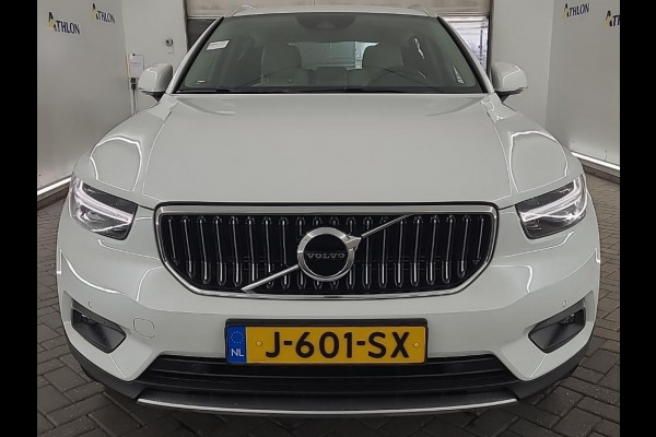 Volvo XC40 1.5 T5 Automaat | Leren bekleding | Stoel- en stuurverwarming | Achteruitrijcamera | Trekhaak uitklapbaar | Harman/kardon audio