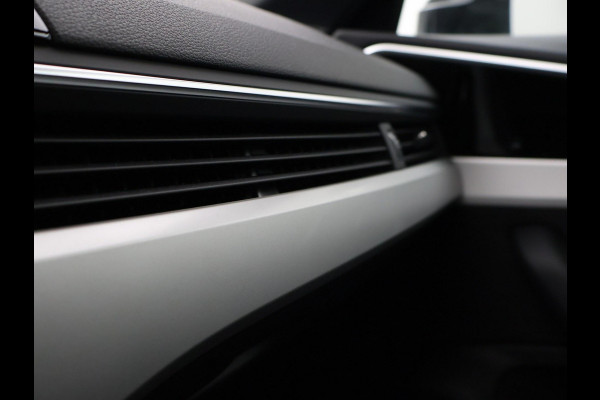 Audi A4 Limousine 35 TFSI 150 PK AUT. *1.002 KM!* + VIRTUAL COCKPIT | SFEERVERLICHTING | 19 INCH | SPORTSTOELEN | APPLE CARPLAY