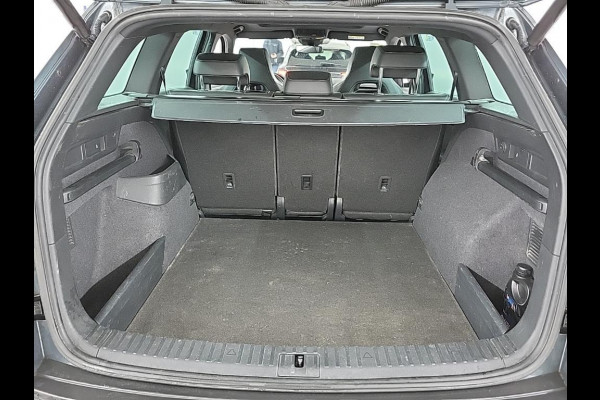 Škoda Kodiaq 1.5 TSI Sportline Automaat | Panoramadak | Trekhaak | LED verlichting | Elektrisch bedienbare achterklep | Panoramadak | Voorsto