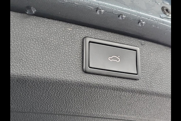 Škoda Kodiaq 1.5 TSI Sportline Automaat | Panoramadak | Trekhaak | LED verlichting | Elektrisch bedienbare achterklep | Panoramadak | Voorsto