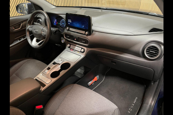 Hyundai Kona EV Comfort 64 kWh|3-FASE|100% SOH|KRELL|ACC|CARPLAY|CAMERA|CLIMATE,CRUISE CONTROL|1e EIG.|NL-AUTO|NAP|INCL.BTW|