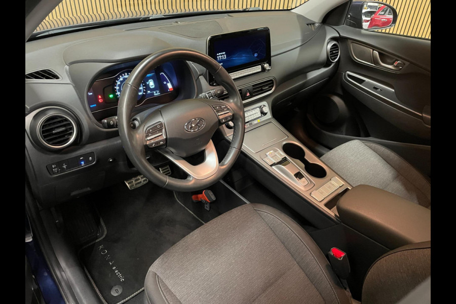Hyundai Kona EV Comfort 64 kWh|3-FASE|100% SOH|KRELL|ACC|CARPLAY|CAMERA|CLIMATE,CRUISE CONTROL|1e EIG.|NL-AUTO|NAP|INCL.BTW|