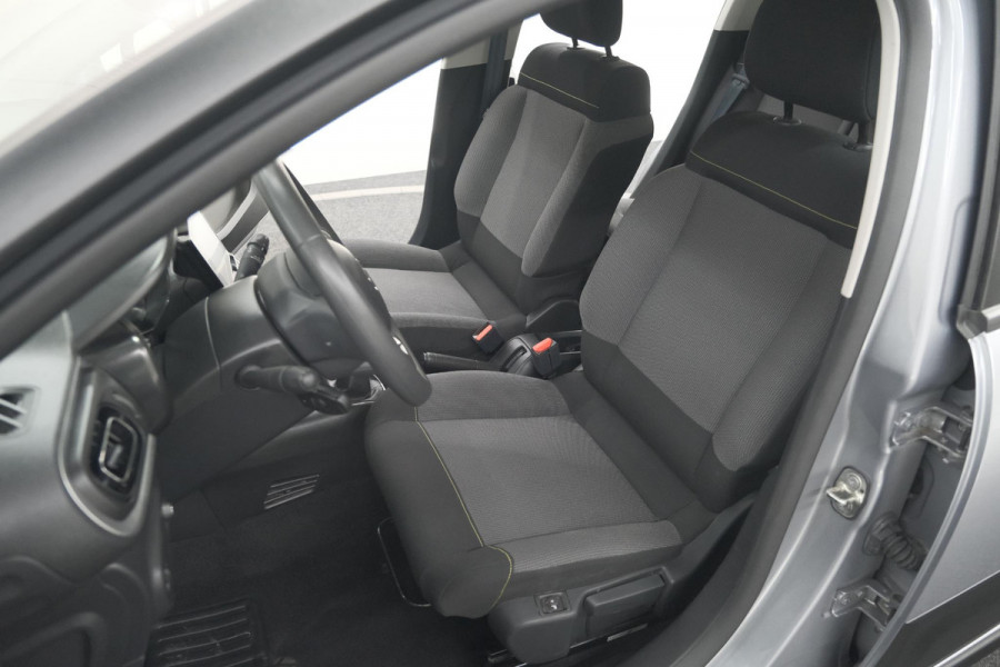 Citroën C3 PureTech 82 C-Series | Trekhaak | Stoelverwarming | Camera | Apple CarPlay