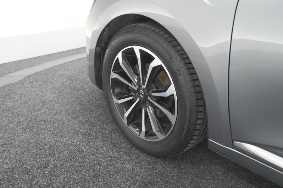 Renault Clio TCe 90 GPF techno | 360 Camera | Adaptieve Cruise Control | 9.3 Inch Groot Scherm