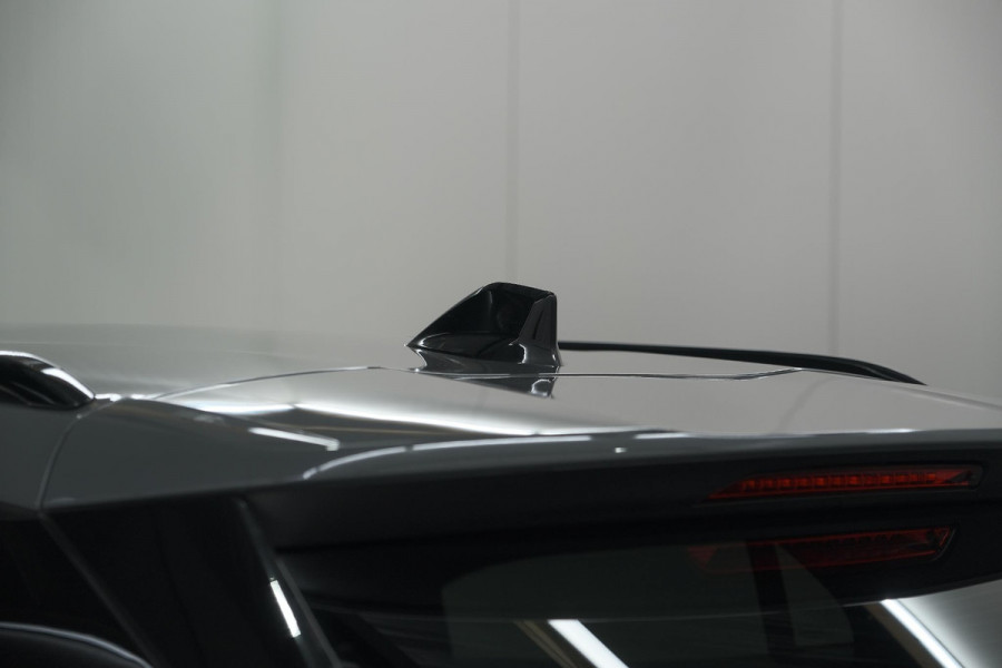 Peugeot 2008 PureTech 130 EAT8 Allure | 100% Benzine | Parkeersensoren Voor + Achter | Apple CarPlay | Climate Control