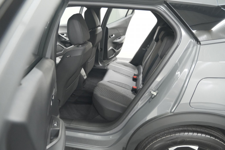 Peugeot 2008 PureTech 130 EAT8 Allure | 100% Benzine | Parkeersensoren Voor + Achter | Apple CarPlay | Climate Control