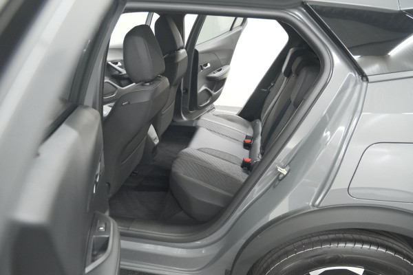 Peugeot 2008 PureTech 130 EAT8 Allure | 100% Benzine | Parkeersensoren Voor + Achter | Apple CarPlay | Climate Control