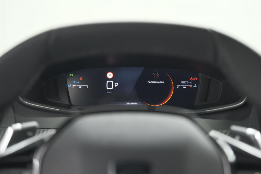Peugeot 2008 PureTech 130 EAT8 Allure | 100% Benzine | Parkeersensoren Voor + Achter | Apple CarPlay | Climate Control
