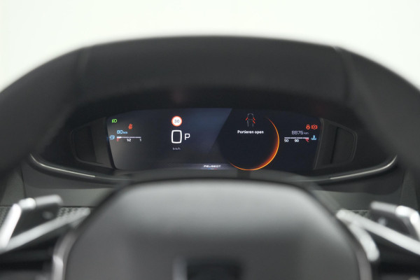 Peugeot 2008 PureTech 130 EAT8 Allure | 100% Benzine | Parkeersensoren Voor + Achter | Apple CarPlay | Climate Control
