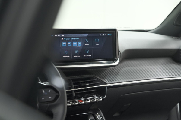 Peugeot 2008 PureTech 130 EAT8 Allure | 100% Benzine | Parkeersensoren Voor + Achter | Apple CarPlay | Climate Control