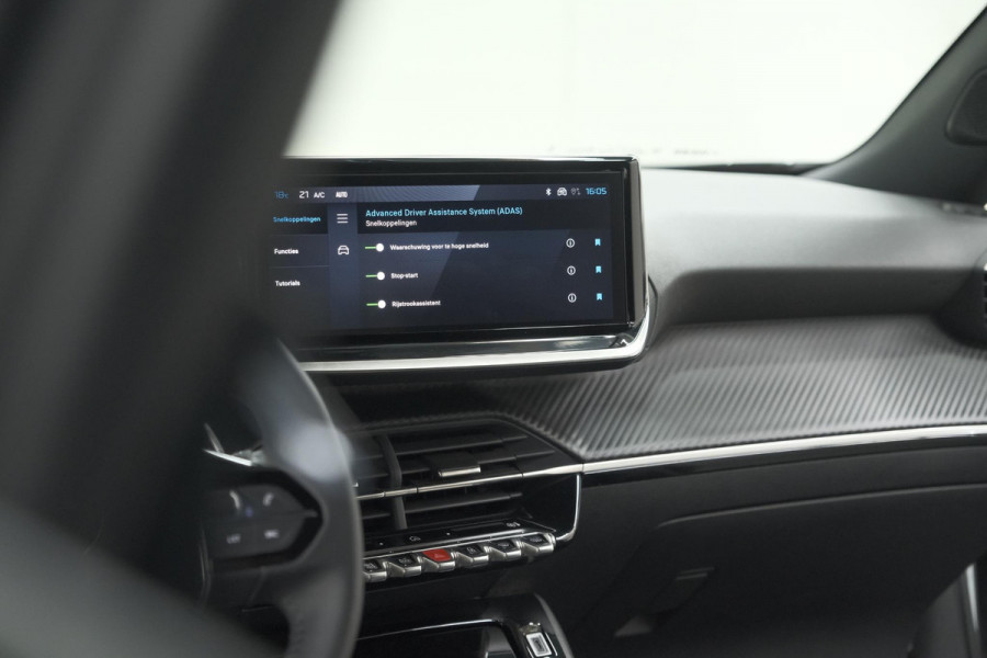 Peugeot 2008 PureTech 130 EAT8 Allure | 100% Benzine | Parkeersensoren Voor + Achter | Apple CarPlay | Climate Control