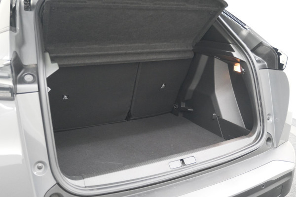 Peugeot 2008 PureTech 130 EAT8 Allure | 100% Benzine | Parkeersensoren Voor + Achter | Apple CarPlay | Climate Control