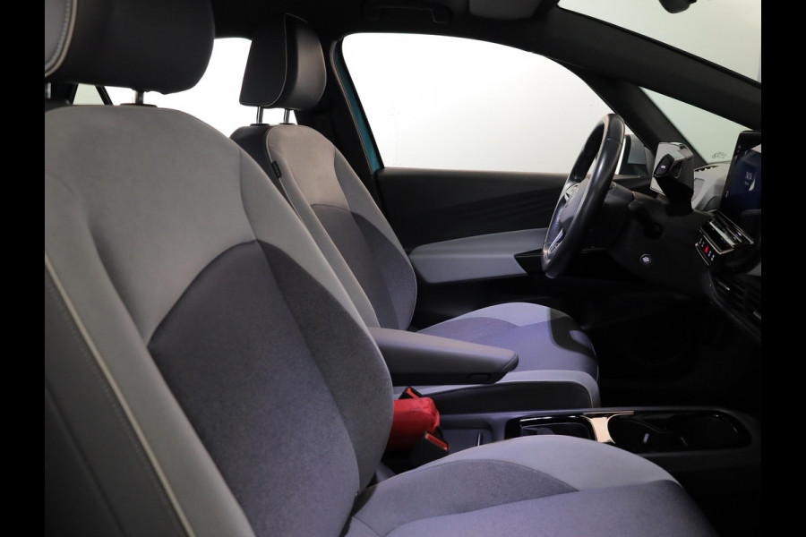Volkswagen ID.3 First Plus 58 kWh Camera| Navigatie| 19'LMvelgen| Matrix LED| SOH 90%