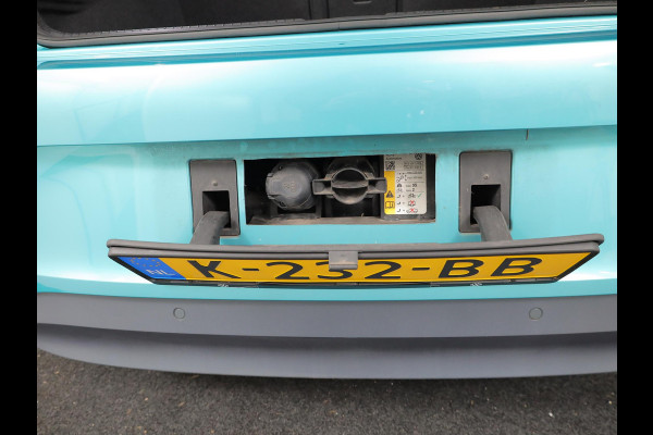 Volkswagen ID.3 First Plus 58 kWh Camera| Navigatie| 19'LMvelgen| Matrix LED| SOH 90%