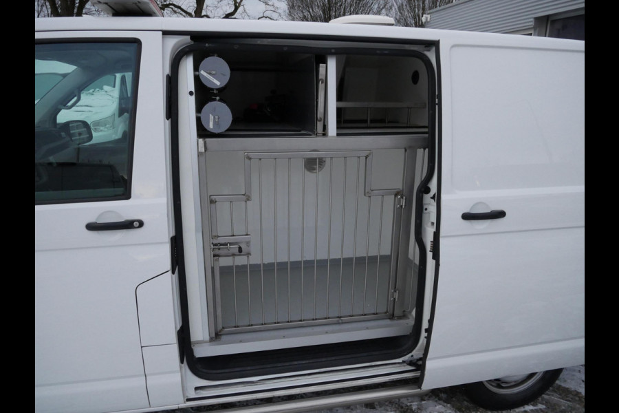 Volkswagen Transporter 2.0 TDI 150PK, L1H1, DSG-automaat, Airco, 2 x Schuifdeur, Dierenambulance-inrichting, Hondenvervoer