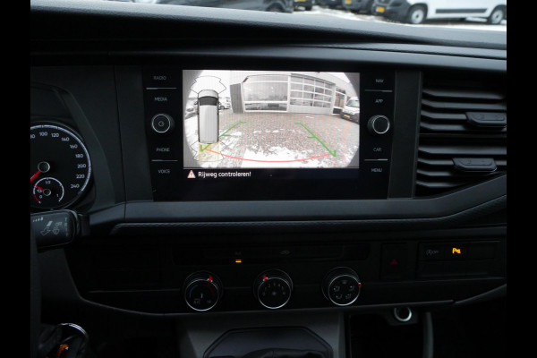 Volkswagen Transporter 2.0 TDI 150PK, L1H1, DSG-automaat, Airco, 2 x Schuifdeur, Dierenambulance-inrichting, Hondenvervoer